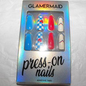 Press On Nails Checker Pattern Kit with Glue tabs